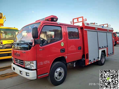 国五东风2吨水罐消防车