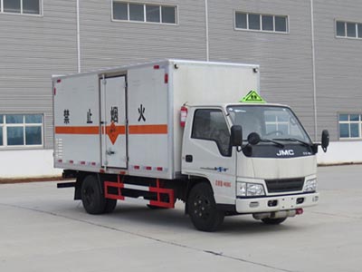 国五江铃1.5吨爆破器材运输车